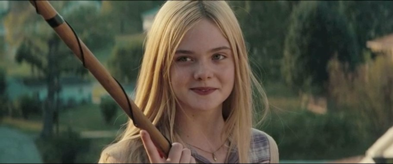 Illustration for article titled 61 Super 8 screengrabs unlock the clues in J.J. Abrams' new trailer